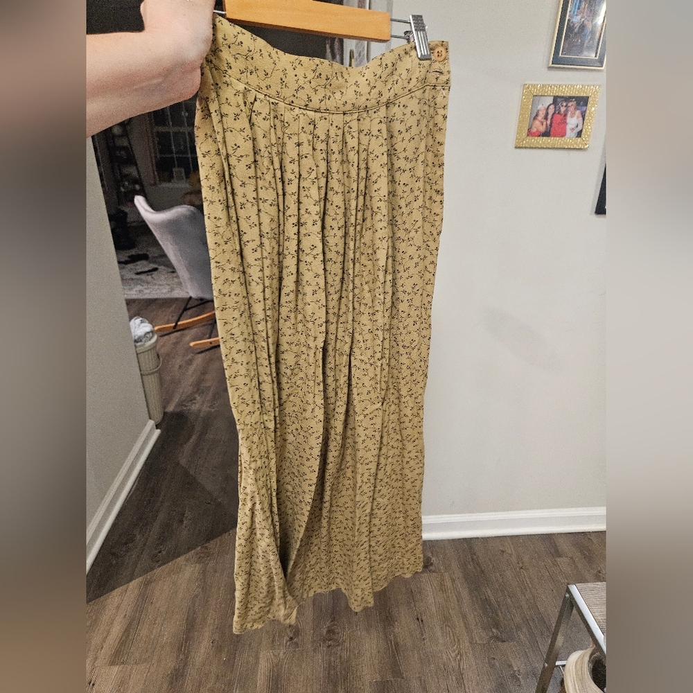 Women's Tan Mustard Floral Midi Skirt - Picture 2 of 3